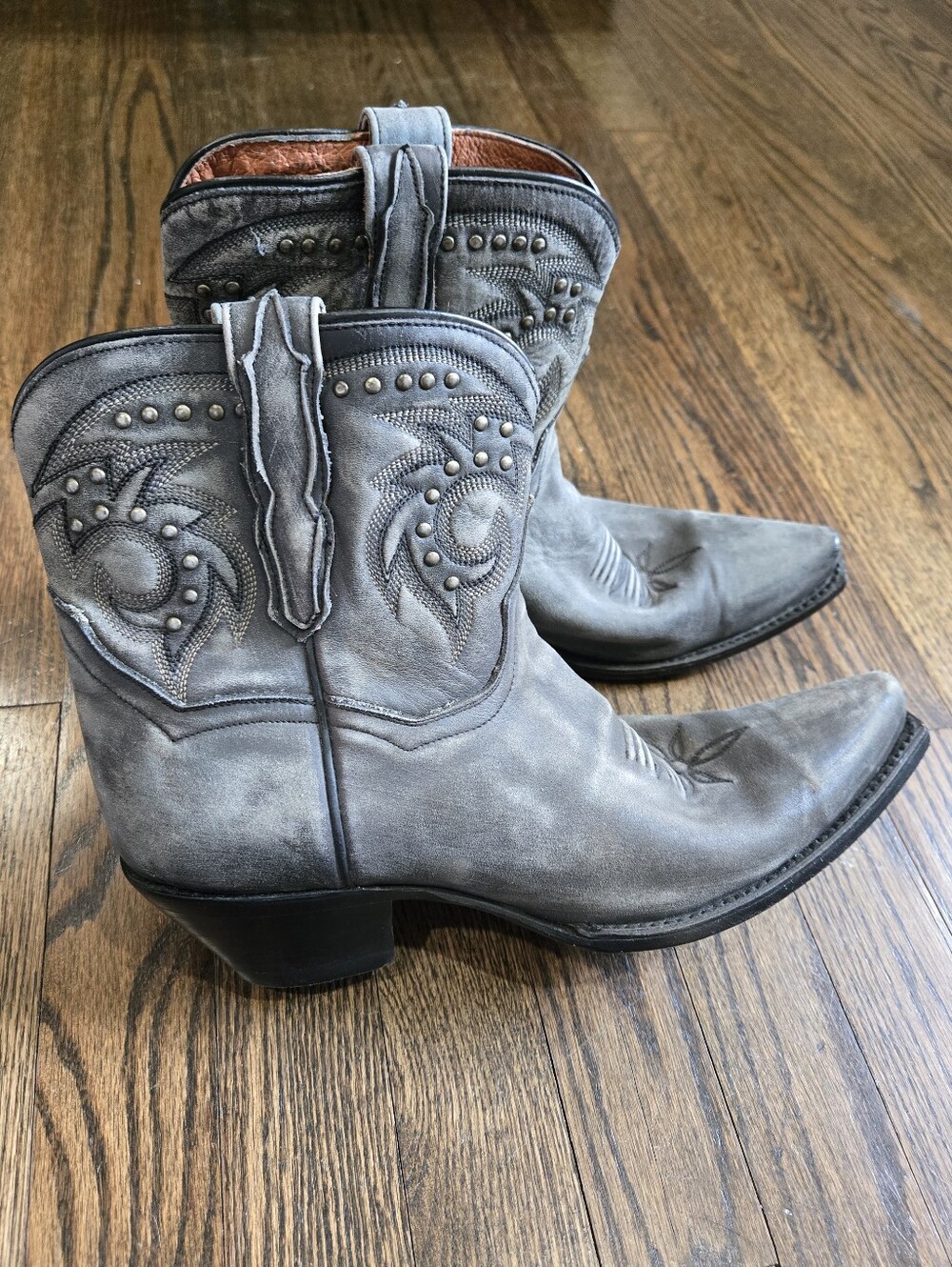 Dan Post leather Studded Cowboy boots Booties Distressed Gray Silver 9.5 DPZ293